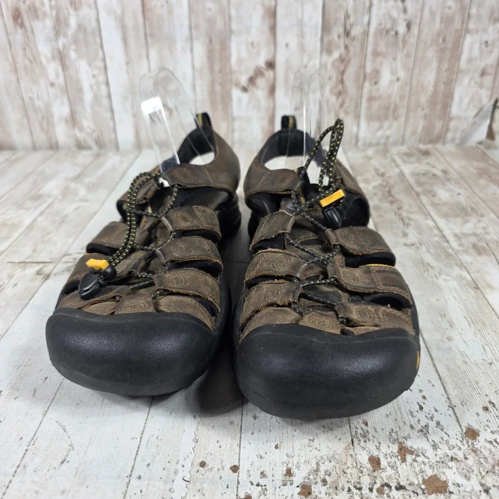 KEEN Newport Premium Bison Brown Leather Sport Sandals Mens 10 Hiking Trail Shoe